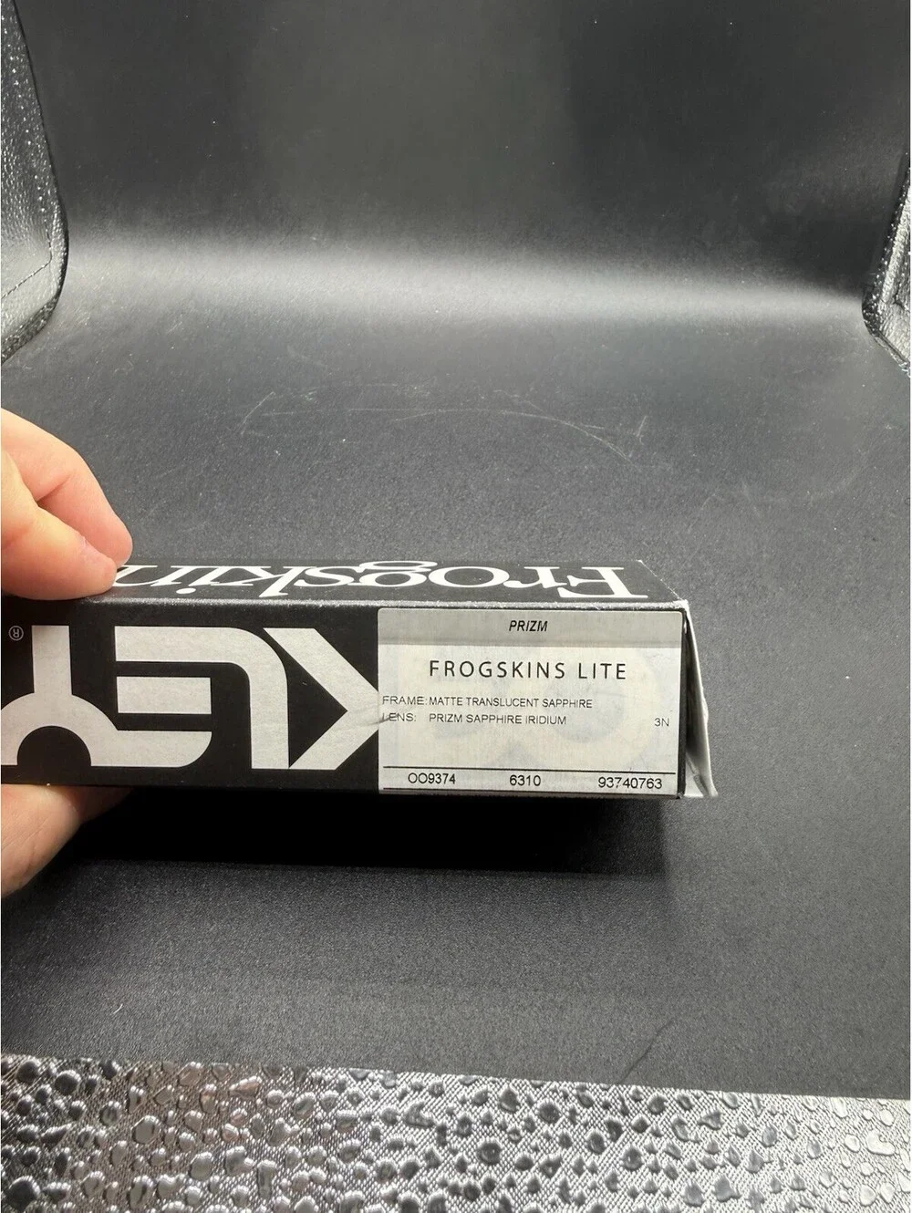 Oakley Frogskin Lite Matte Translucent Sapphire/Prizm Sapphire Irid OO9374-0763